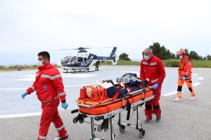 Sudar automobila i motocikla kod Promajne - Motociklista helikopter prevezao do KBC-a Split