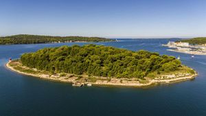 Ukinuta zabrana pristupa otoku Sv. Andrija u pulskom zaljevu