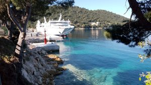 Lučka uprava detaljno o prozivkama kapetana Jadrolinije za novu luku Ubli na Lastovu: "Kako to da smeta samo jednom kapetanu?"