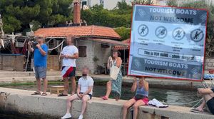 Poznati Prečanin upozorava: "Prijetnjama, tijelima i kantama na otoku Ošljaku turistima i brodarima ilegalno brane pristup!"