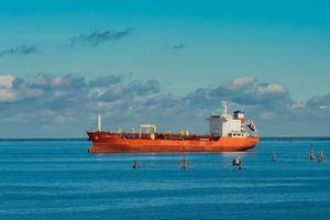 PAD POTRAŽNJE Rezališta preplavljena starijim LNG tankerima