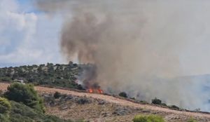 VIDEO Požar kod Rogoznice uočio časnik Hrvatske vojske i odmah pozvao zračne snage