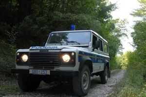 Policija u Metkoviću uhvatila Ukrajinca koji je ilegalno prevozio Ruse