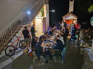 Vatrogasci DVD-a Brodarica-Krapanj organizirali druženje za kraj protupožarne sezone