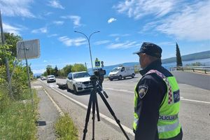 Zaustavljena u Crikvenici jer nije vezala pojas, pa shvatili da je za njom raspisana potraga