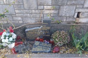 U Zadru razbijena spomen ploča s kartom tzv. NDH, gradonačelnik se dogovorio s obitelji: "Branitelj će dobiti primjeren spomenik, ali u skladu sa Zakonima RH"