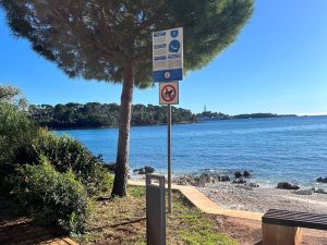 ROVINJ Postavljene ploče 'Poštujmo naše more': "Ovo bi svaki grad trebao imati"