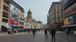 STRAVA U RIJECI Na stubištu u Rijeci preminula žena, priveden muškarac s ozljedom vrata