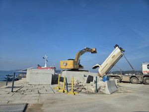 ROVINJ Sjeverni lukobran na Svetoj Katarini gradi se prema planu