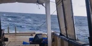 Ribari snimili video visokih valova mrtvog mora na južnom Jadranu - Što je to i kako nastaje?