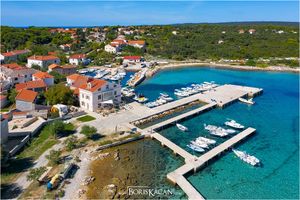 PREVARIO LJUDE S OTOKA Uzeo novac za radove na Silbi, pa ih nikad nije odradio