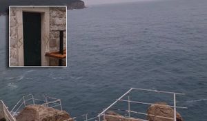 NAKON UTAPANJA TURISTA Kolumnist: "Buža se godinama zaključavala iz sigurnosnih razloga."  Igor Legaz: "Vrata na pomorskom dobru moraju biti otvorena!"