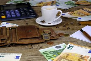 Iz Vlade kažu da je prosječna plaća za studeni 1.498 eura: "Realno viša za 5,7 posto u godinu dana"