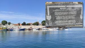 Netko pod okriljem noći opet postavio spomen ploču "ustaškom sinu" u Zadru - Braniteljev brat: "Zašto to pobogu rade?!?"