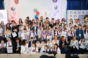 Prva nagrada u kampanji protiv nasilja "Budi čovik" otišla u Hvar