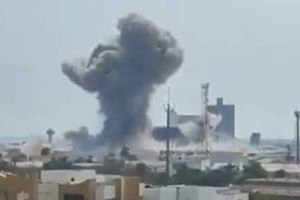 Iran napao centar Pete flote američke mornarice