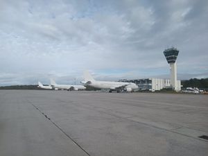 Odmah nakon napada Izraela i SAD-a na Iran, zrakoplov iz Tel Aviva hitno sletio na Krk - Oglasilo se Ministarstvo