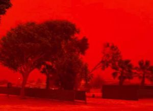 Apokaliptični prizori: "Crveno nebo ujutro, mornarevo upozorenje"