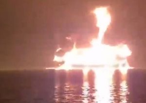 Njemački kontejnerski brod se zapalio nakon udara iranskog projektila, a Tajland traži ispriku