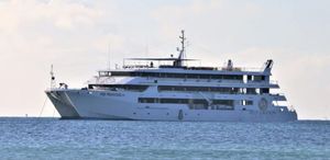 Mini-kruzer se nasukao kod rajskog otoka koji vežemo uz filmski hit!