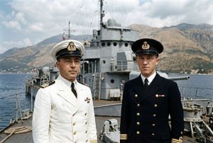 HEROJSKI KRAJ RAZARAČA „ZAGREB“ Časnici su izabrali smrt umjesto predaje - Na sahranu im zbog toga došli i neprijatelji!