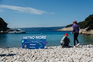 Akcijom Sretno more s otoka Krka i Plavnika uklonjeno 2,5 tona otpada