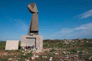 DAN KADA JE RAB PROPLAKAO: Barka duga pet metara postala je grobnica za 16 mladih života – "Sjećam se pjesme, a onda mraka i muka"