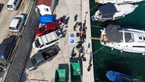 Čisti se šoltansko podmorje: "Za sada izvučeno 2.5 kubika smeća"