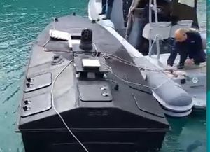 VIDEO Ukrajinski pomorski dron "zalutao" u Grčku: "Pronašli ga ribari, nosio je 100 kg eksploziva"