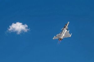 VIDEO: VEČERNJA GRMLJAVINA IZNAD ZAGREBA Moćni Rafalei parali nebo u brišućem letu, poznato je što se događa
