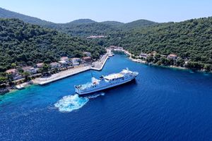 SVEČANO OTVORENJE S GORČINOM Milijuni iz EU utučeni u novu luku na Lastovu, umirovljeni kapetan poručuje: "Ovo je opasno i na pogrešnom mjestu!"