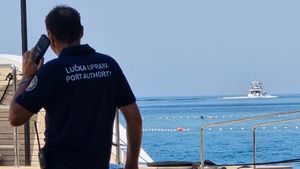 Skandal na graničnom prijelazu u Cavtatu: Tko to reketari nautičare na carinskom gatu?