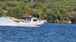 DRAMA U ZADARSKOM ARHIPELAGU Nijemac sam plovio pa nestao između Iža i Dugog otoka, pronađen živ u uvali Solina!
