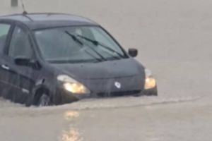 Kiša uzrokovala kaos i na splitskom području: "Policija izdala posebno priopćenje"