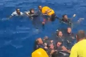 Prevrnuo se još jedan brod pun migranata: "Prizor je bio strašan"