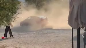 SKUPO ĆE GA KOŠTATI: Pogledajte što čeka 31-godišnjaka koji je autom 'driftao' tik uz kupače u Kaštelima!