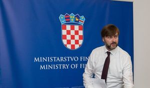 Ćorić odlučio zavući ruku u džep paušalcima koji zarađuju više: Nameti im skaču i do drastičnih 66%!