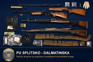 VELIKA AKCIJA U IGRANIMA: Pao diler s metamfetaminom, policija u kući 20-godišnjaka pronašla čitav arsenal oružja i eksploziva!