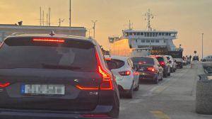 Kilometarske kolone prema moru, nesreće stvaraju dodatne zastoje - Gužve na Jadranskoj magistrali!