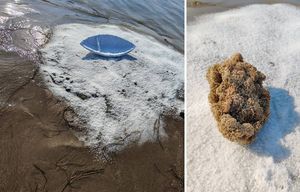FOTO/VIDEO Umjetnička instalacija na ušću Neretve oduševila prolaznike: Znate li što predstavljaju lađa i spužva u pijesku?