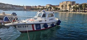 Nakon što su je svima najavili, splitska policija u velikoj akciji pred novinarima s 3 plovila i nakon 198 milja otkrila 11 prekršaja i naplatila 2,3 tisuće eura
