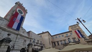 Zadar u srpnju i službeno najskuplji grad u Hrvatskoj: "Cijene lete u nebo, peškarija i tržnica prazne"