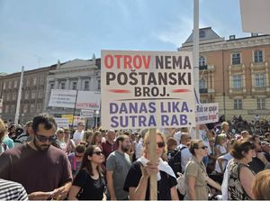 DRAMATIČNI PODACI USKOK - a: "Mikroplastika je probila u podzemne vode u Gospiću, puna je stiropora!"