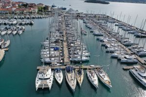 Nautički turizam na raskrižju: Od nekontroliranog rasta do granica nosivog kapaciteta Jadrana