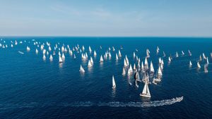 Krenula Viška regata: "Startala rekordna 164 broda, na Visu ih čeka fešta i najbolji fažol u povijesti"