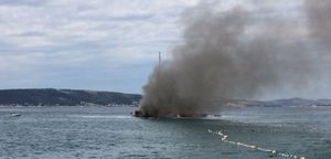 Dvije osobe spašene u požaru na brodici u blizini Rogoznice