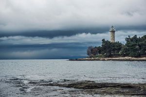 SAVUDRIJSKA NESRETNA LJUBAV – 200 godina hrvatskih svjetionika