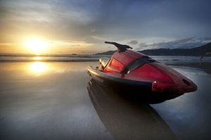 Zadarska policija pronašla kradljivca jet-skija – Pokušao ukrasti i hotelske ležaljke s plaže