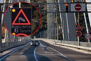 Bura i dalje stvara probleme, ne voze trajekti i katamarani – Zatvoren most u Dubrovniku