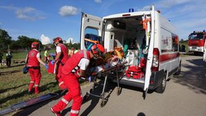 TURANJ: U sudaru motocikla i automobila smrtno stradala jedna osoba